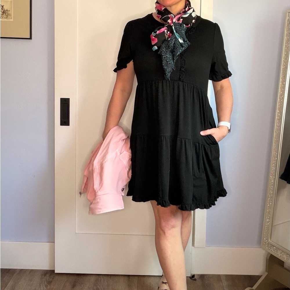 Black Short-Sleeve Tiered Mini Dress - Timeless Casual